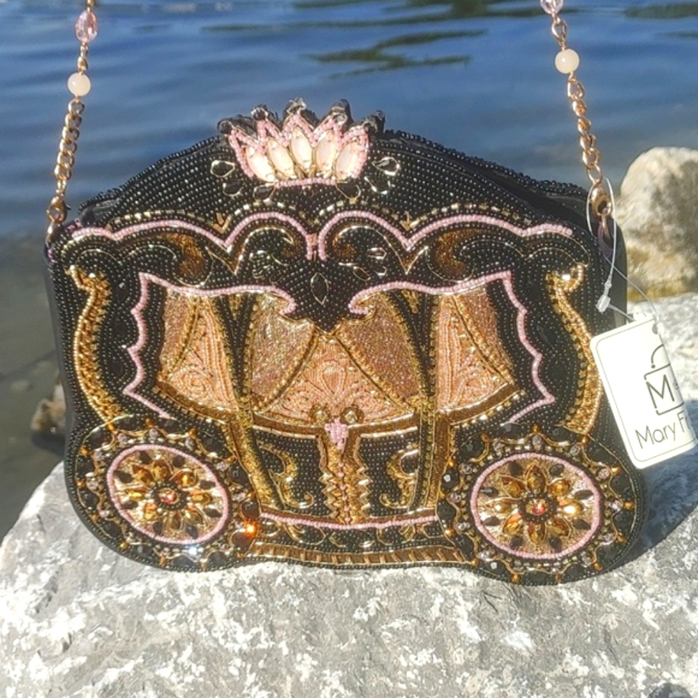 Mary frances fantasy carriage crossbody